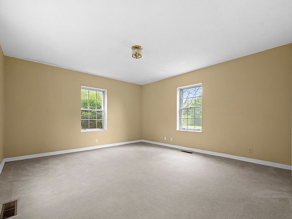 51st image of 162 Grizzell Ln