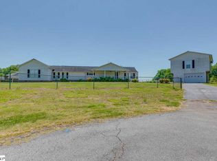 111 Bert Ct, Greer, SC 29651