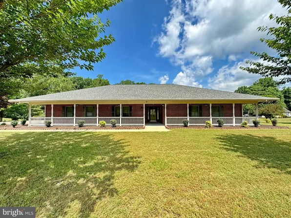 6225 Nicole Dr, Saint Leonard, MD 20685