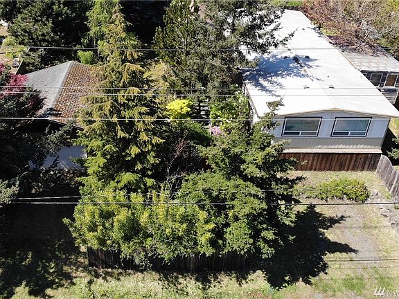 4th image of 1123 Sheridan St