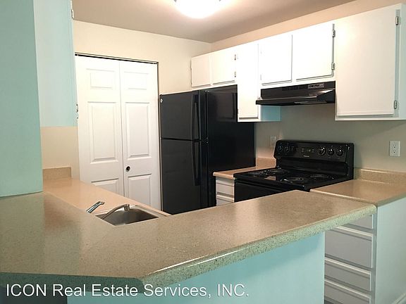 3rd image of 7688 Vineyards Ln NE APT L201