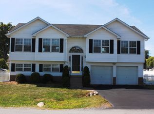 21 Cottontail Dr, Ranson, WV 25438