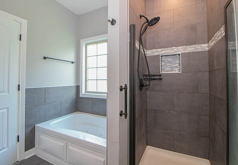 3300 Twelve Oaks Blvd — Photo 12