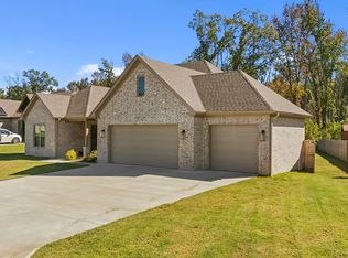 852 Oak Forest Cir, Sherwood, AR 72120