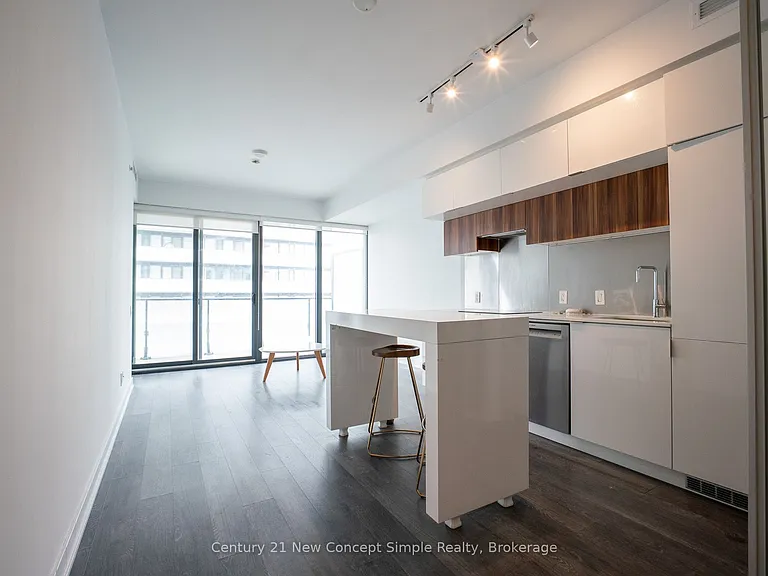 185 Roehampton Ave #2301 — Photo 6