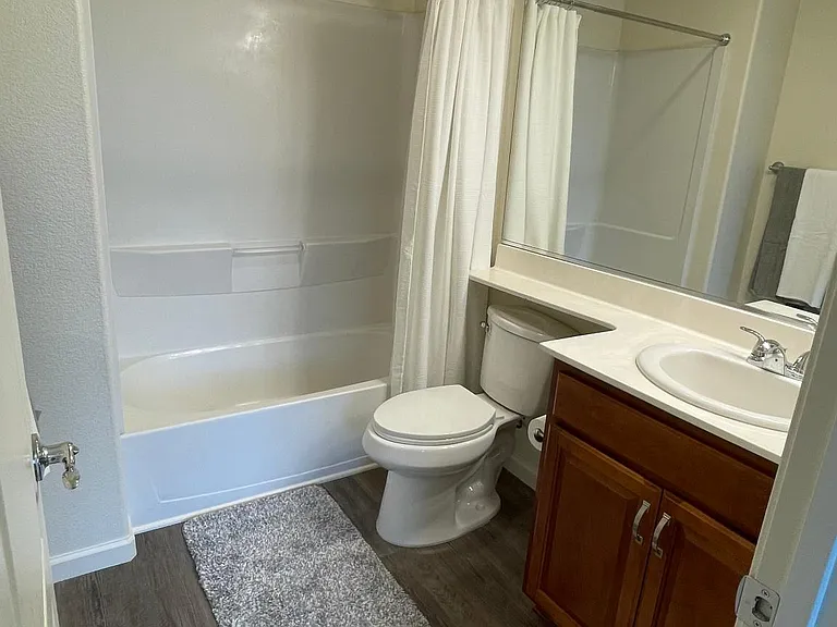 2346 S Rock Creek Dr — Photo 7