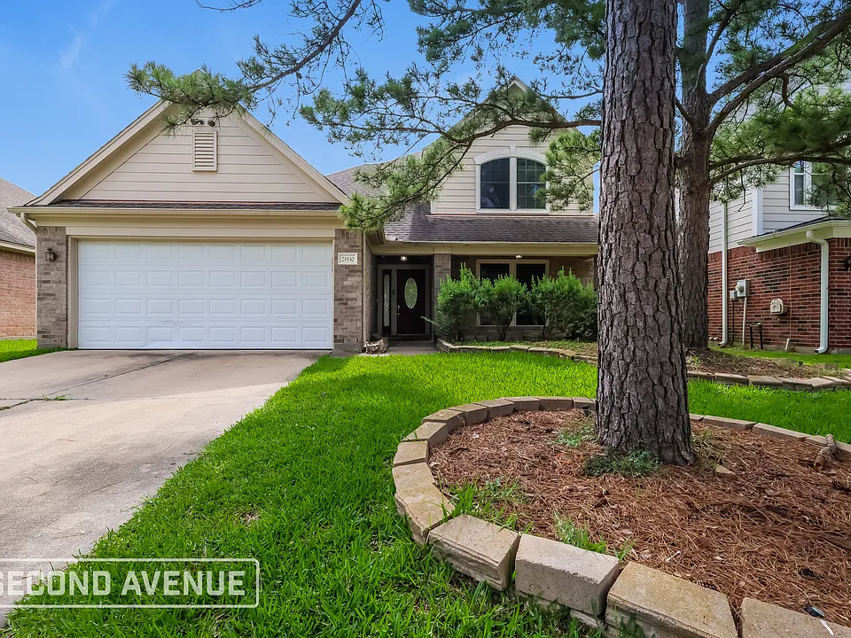 21930 Golden Cedar Dr