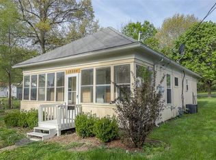 13204 8th St, Grandview, MO 64030