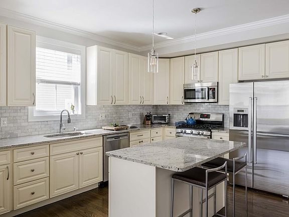 2nd image of 5 Elmwood St #1