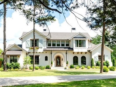 6120 Hillsboro Pike, Nashville, TN, 37215