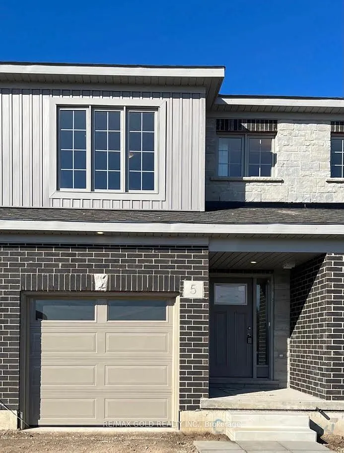 3 bed, $2,650 — Photo 1