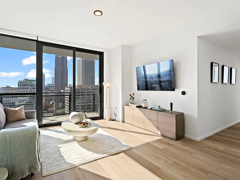 Unit 2002_Living