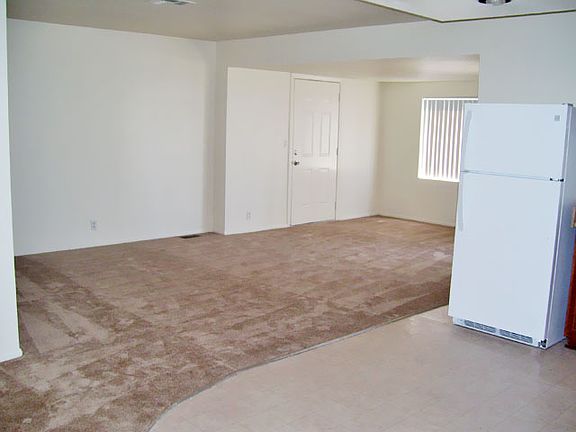 2nd image of 6130 Camino Real Space 243