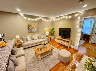 318 Saint Paul St APT 2, Brookline, MA 02446