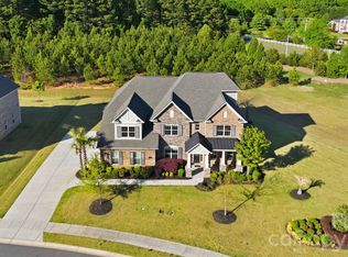 1020 Liggets Dr, Matthews, NC 28104