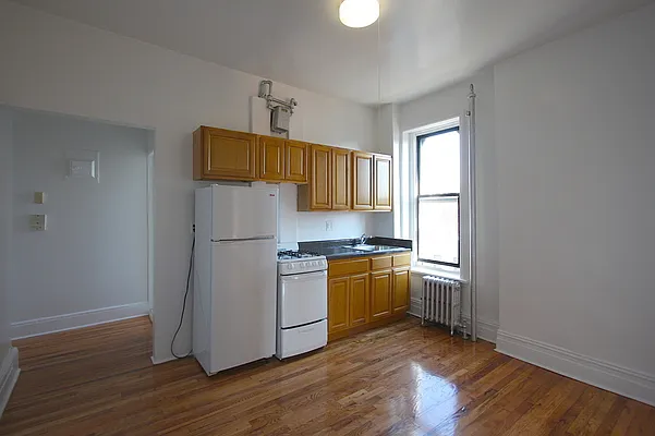 Rented by Compass | media 22