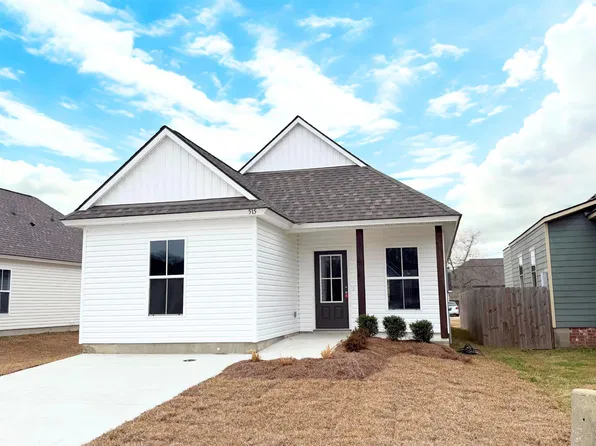 515 S Iberville Ave, Gonzales, LA 70737