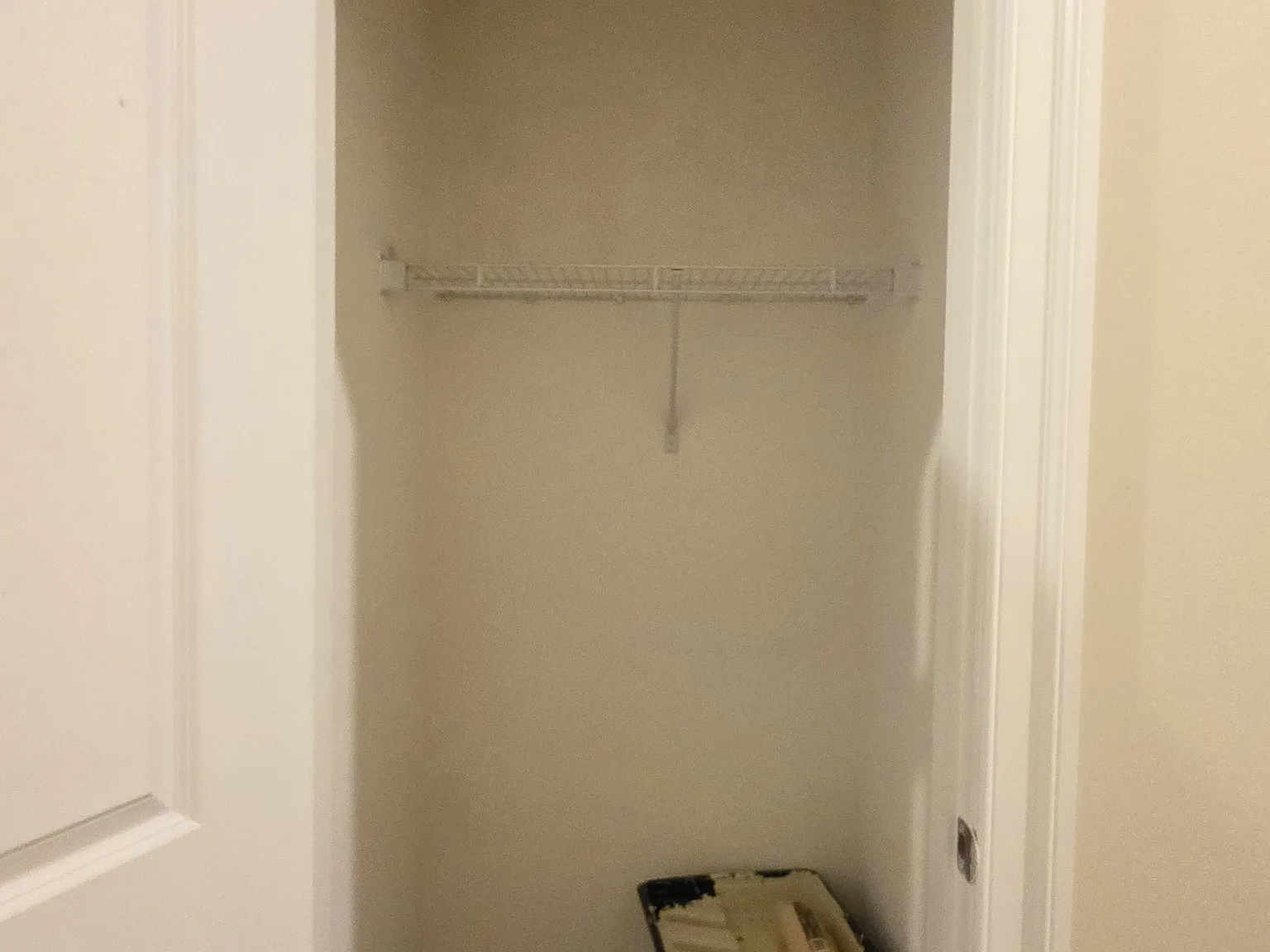 1 bed, 860 sqft, $2,495 — Photo 3