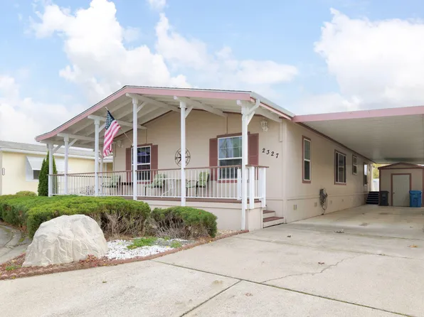 2327 Bradley Ct, Grants Pass, OR 97527