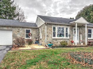 319 Dahlia Rd, Lancaster, PA 17602