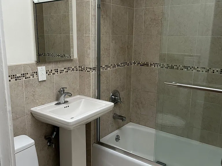 Upper Bathroom