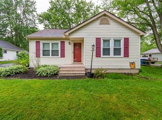 1061 Novak Rd, Grafton, OH 44044