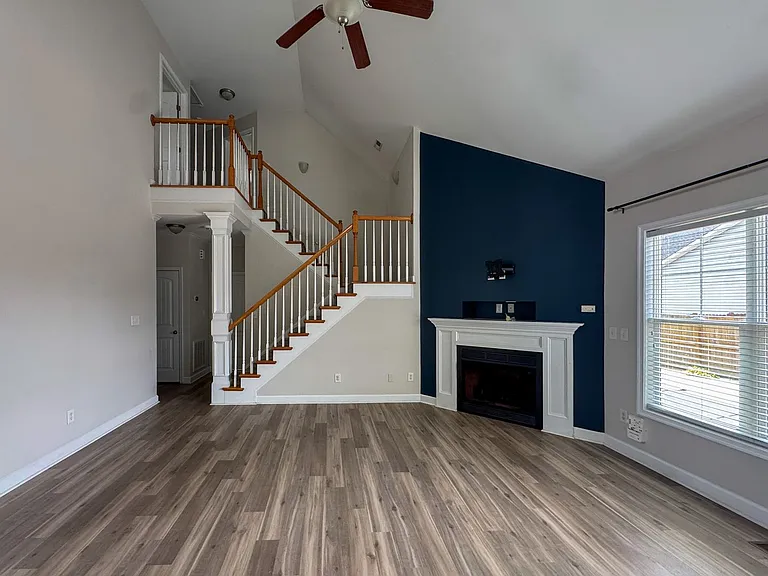 5905 Gentleman Dr — Photo 10