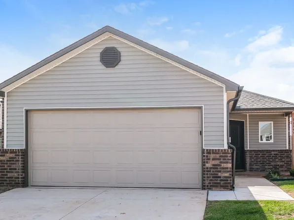 10044 Blackjack Rd, Yukon, OK