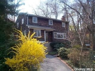 270 McKinley Ter, Centerport, NY 11721