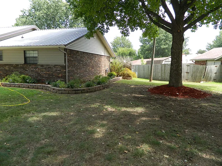 Side of front yard