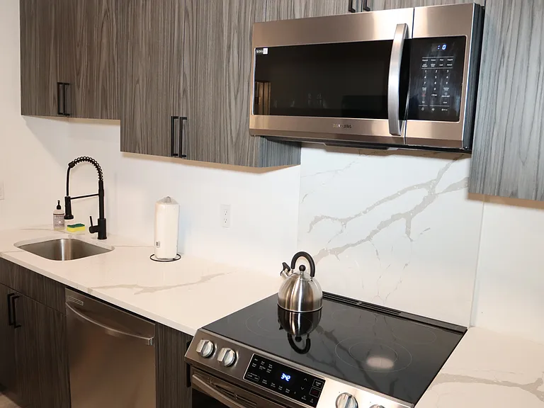 455 Pavonia Ave #1A — Photo 14