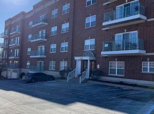245 W Johnson St UNIT 306, Palatine, IL 60067