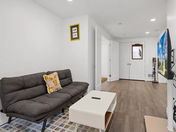 4464 Greenwich Pkwy NW Unit Basement, Washington, DC 20007