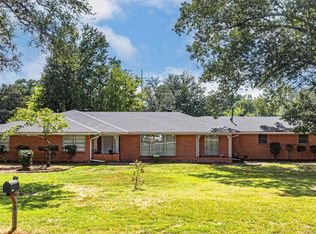 2215 Redbud St, Kilgore, TX 75662