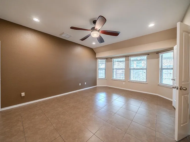 304 Jack Ryan Ln — Photo 30