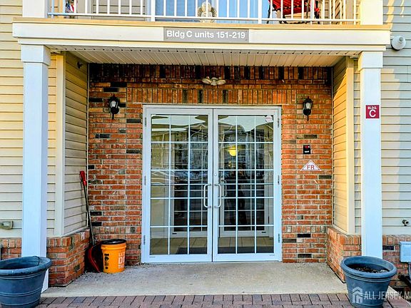2nd image of 205 Liddle Ave