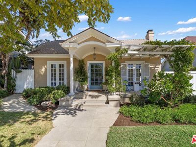 530 N Gower St, Los Angeles, CA, 90004