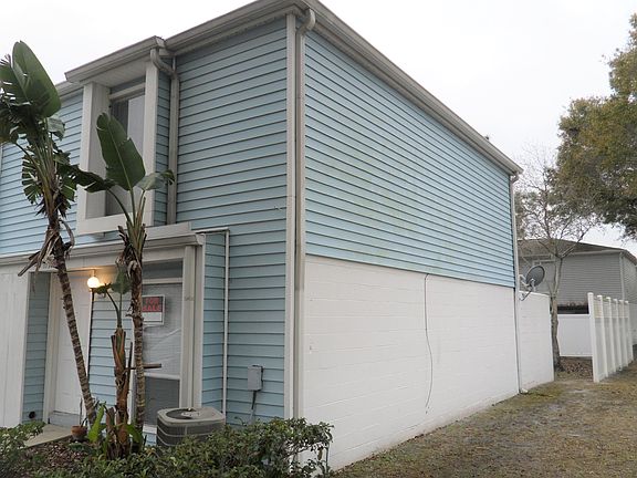 4th image of 11924 Cypress Hill Cir