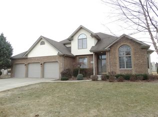 16811 Swift Arrow Dr, Lockport, IL 60441