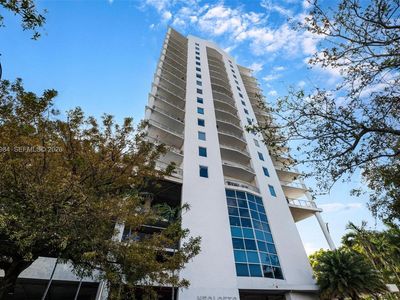 10 SW South River Dr APT 609, Miami, FL, 33130