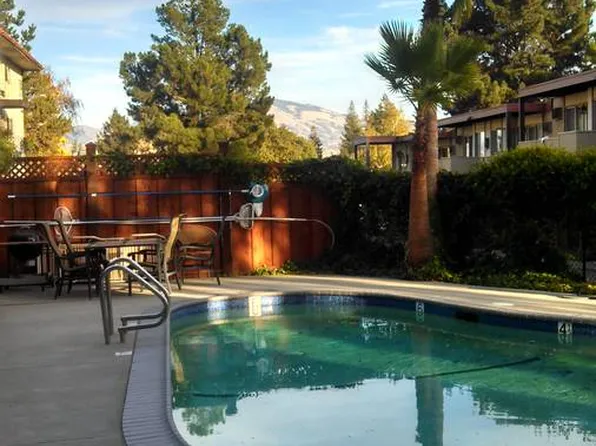 1196 Saranap Ave #24, Walnut Creek, CA 94595