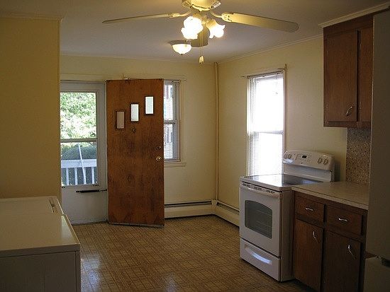 2nd image of 12 Pembroke Ave #B