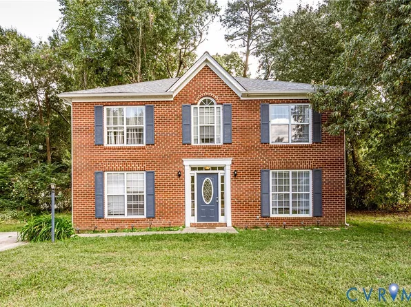 501 Green Orchard Dr, Chester, VA 23836