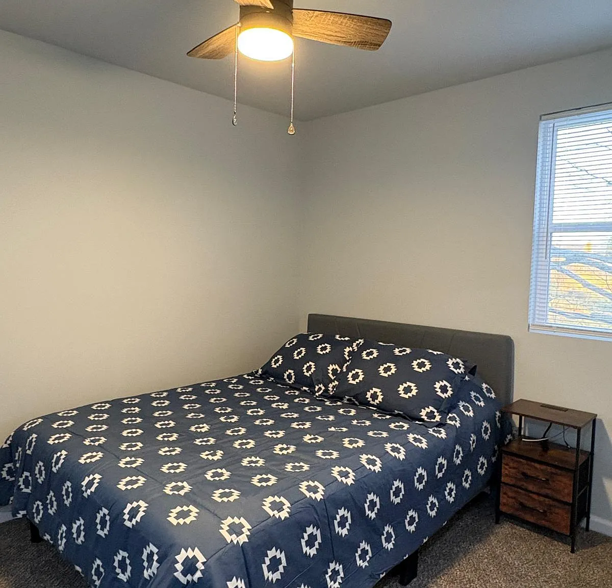 4 bed, 3.0 bath, 1880 sqft, $866 — Photo 3