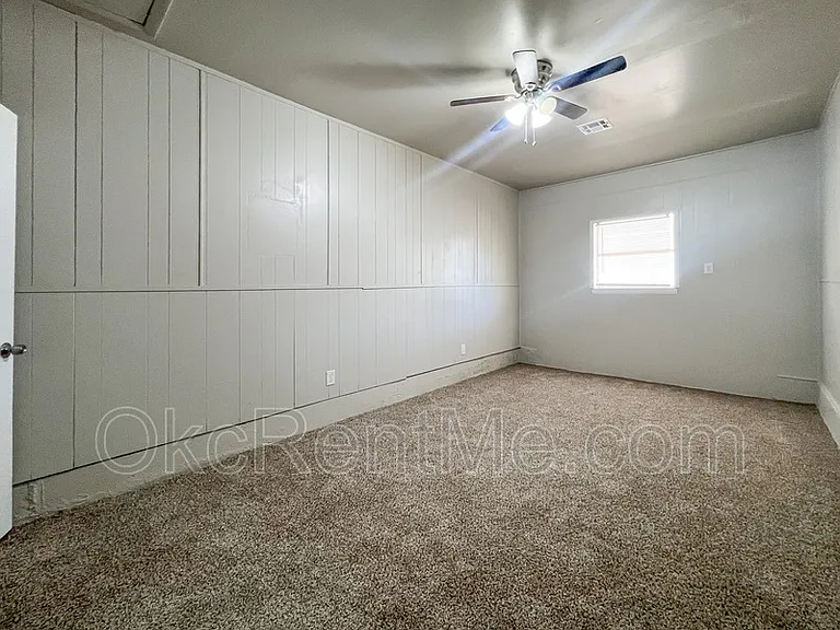 1900 N Mitchell Dr — Photo 16