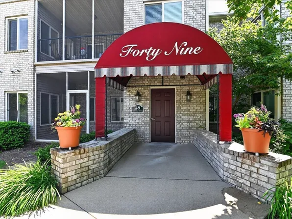 49 Cherokee Cir Unit 101, Madison, WI 53704