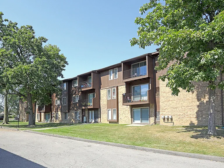 ReNew Franklin Hills — Photo 62