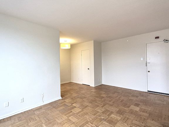 5th image of 6 Glen Echo Rd #305