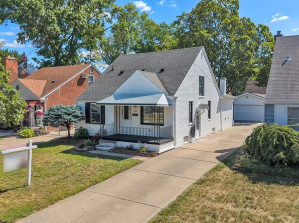 630 N Denwood St, Dearborn, MI 48128
