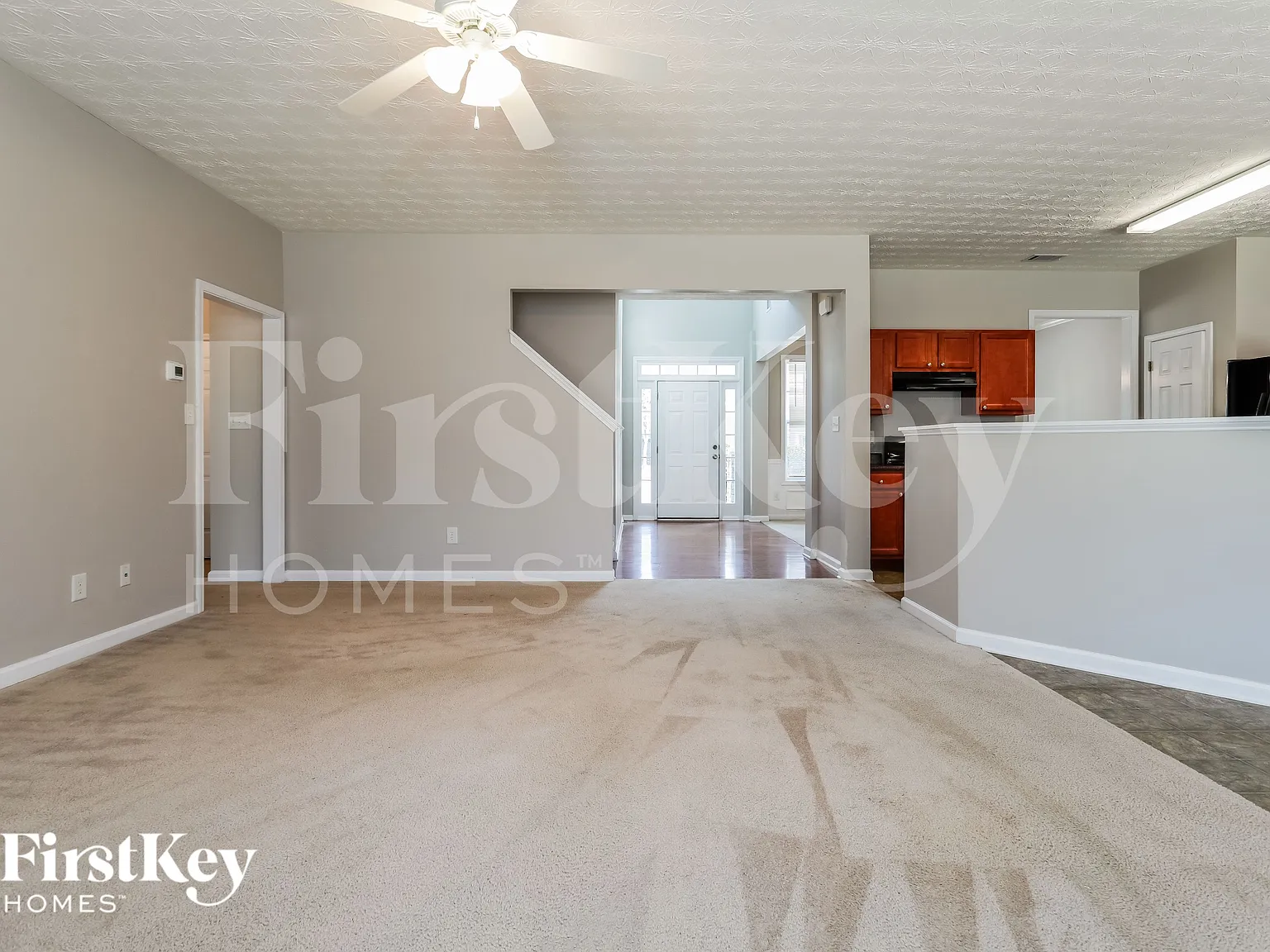 5 bed, 3.0 bath, 2548 sqft, $2,495 — Photo 3
